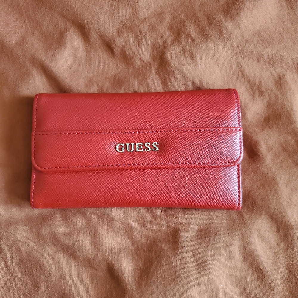 Guess wallet